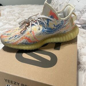 Yeezy Boost 350 V2 ‘Oat’ Multicolor Sneakers